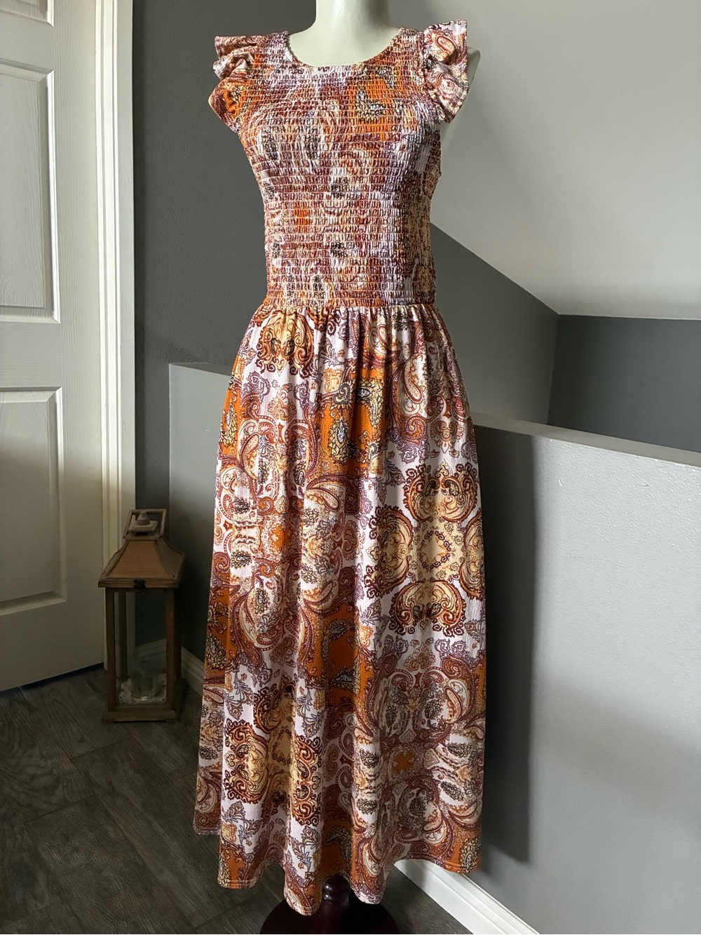 Code x Mode Sleeveless Smocked Paisley Midi Dress Size Small